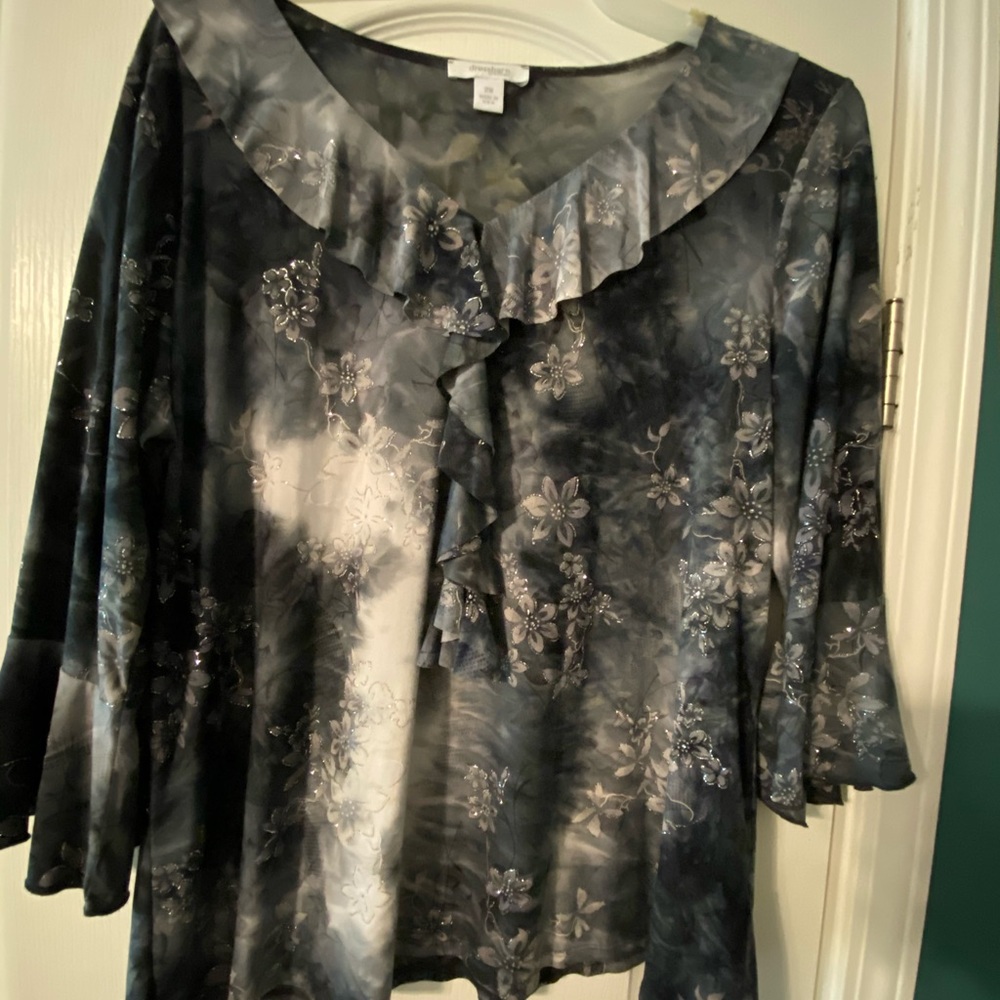 Women’s dress shirt